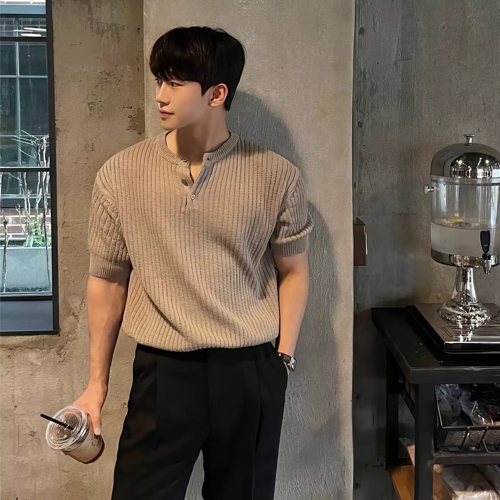 Short Sleeve Men's Vertical Stripes Ice Silk Breathable Slim Fit