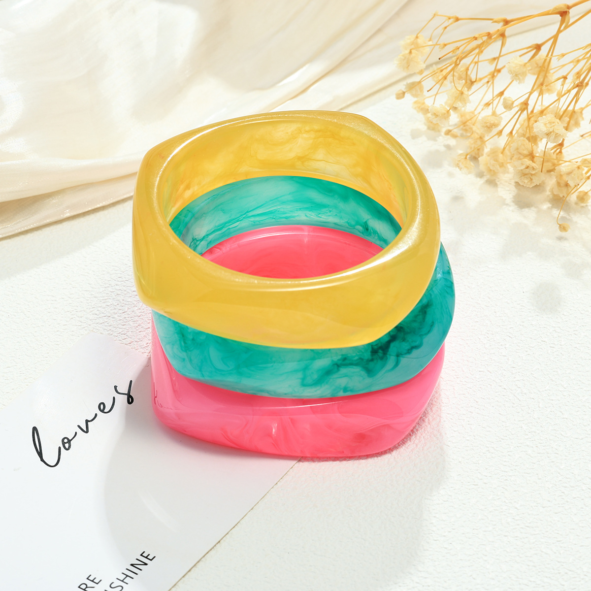 European And American Geometric Blooming Coffee Color Bracelet Resin Arc